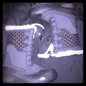 North face girls snow boots